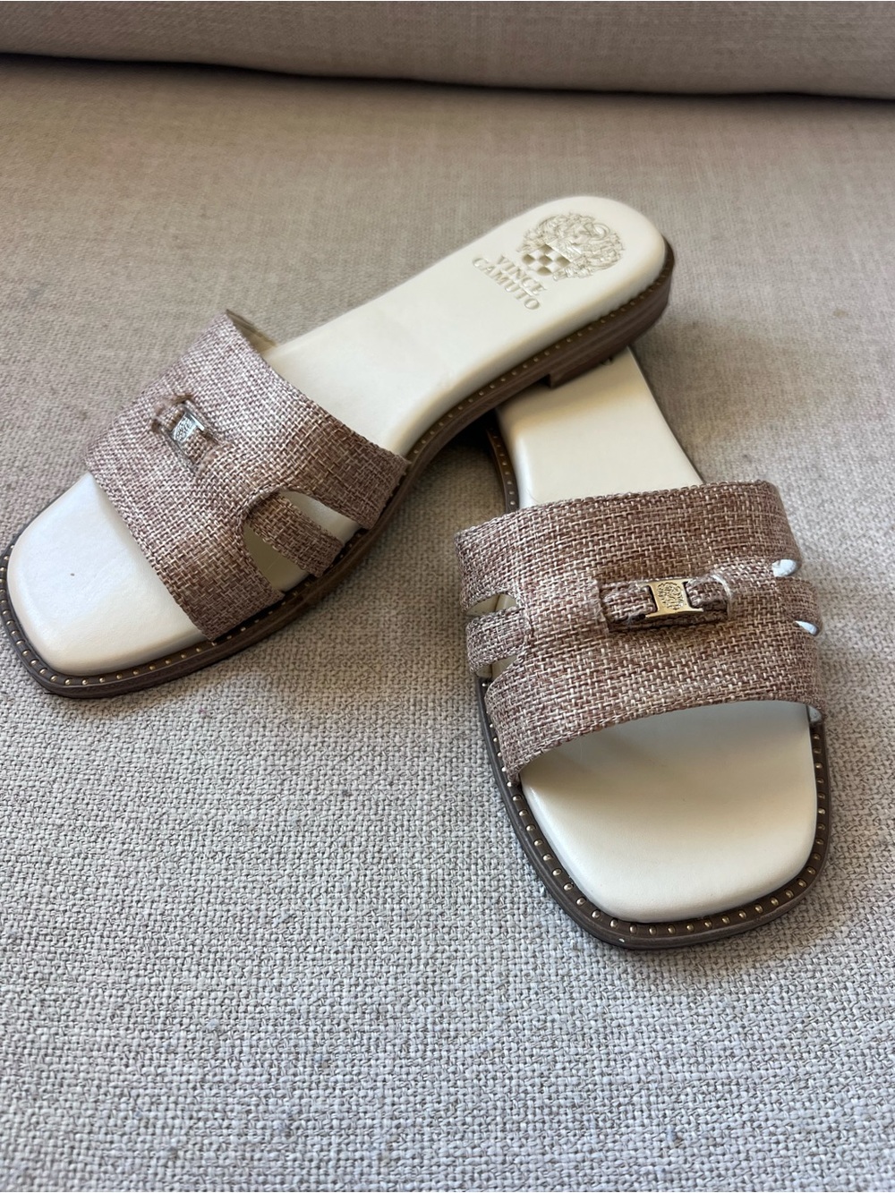 Vince Camuto Natural Woven Slide Sandals with Gold Details - Excellent Condition